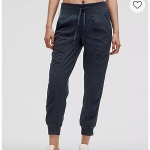Women's lululemon Jogger Pants